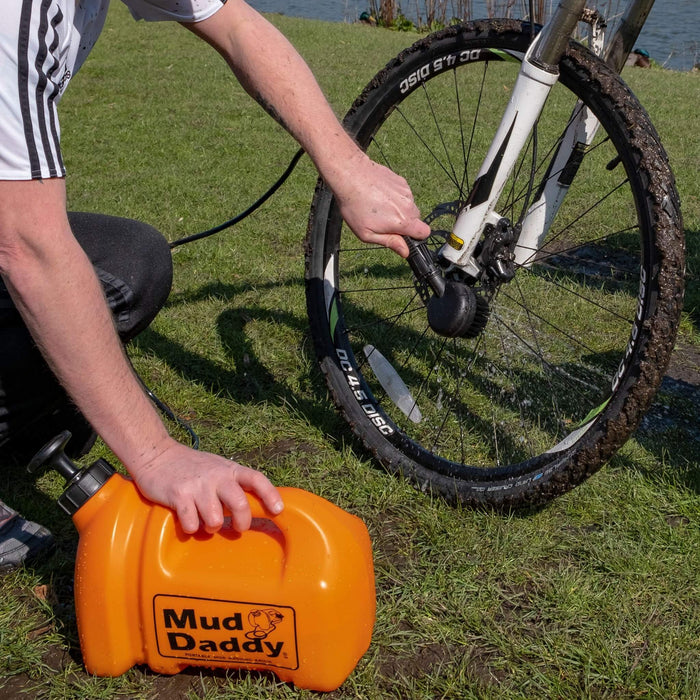 PREORDER Mud Daddy Portable Pet Washing Device Muddy Walks